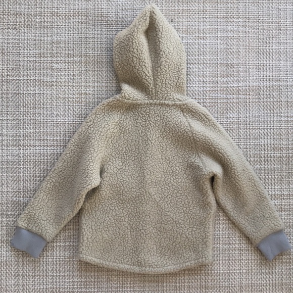 Patagonia Fleece Jacket (size 4T) - Picture 2 of 3